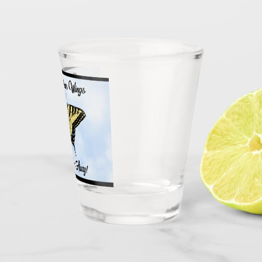 Yellow Swallowtail Butterfly Blue Sky Personalized Shot Glas (Rechts)