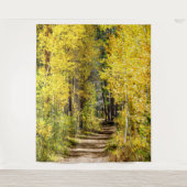 Yellow Tree Road // Hiking in het najaar Wandkleed (Voorkant)