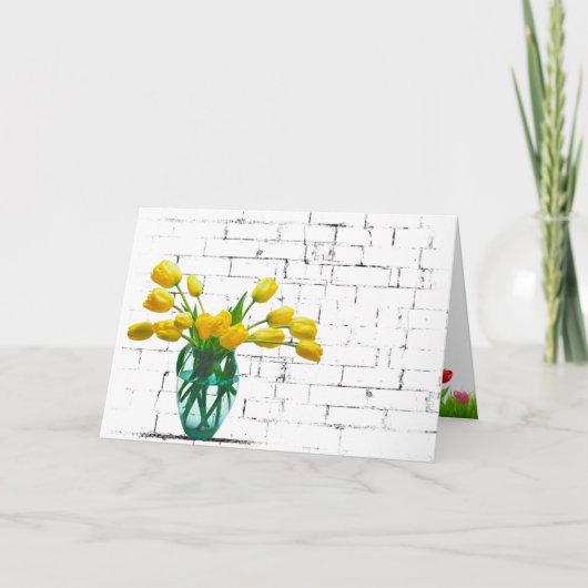 Yellow Tulip Bouquet op Brick Birthday Kaart (Voorkant)