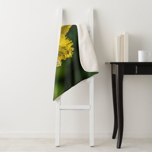 Yellow Tulip Sherpa Deken (In situ)