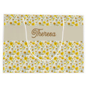 Yellow Wildflowers Pattern Monogram Name Groot Cadeauzakje (Achterkant)
