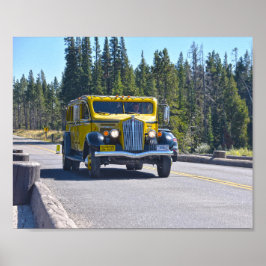 Yellowstone Bus kruist de Geviste brug Poster