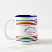 Yellowstone Cabin Club Custom Crest Park Stripe Tweekleurige Koffiemok (Links)