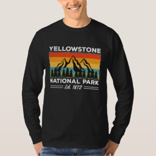 Yellowstone National Park Hiking Camping Retro T-shirt