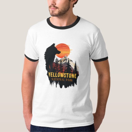 Yellowstone National Park, Wolf Sinaasappel Sunset T-shirt (Voorkant)