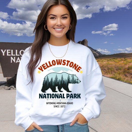 Yellowstone Wilderness Bear - Cozy Outdoor Vibes Trui