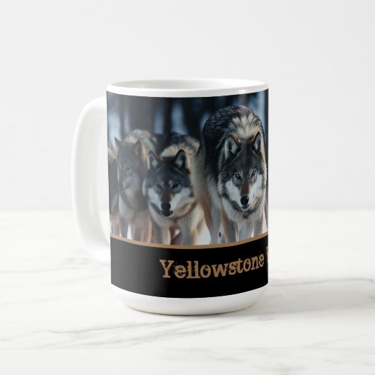 Yellowstone Wolves Coffee Mok (Voorkant links)