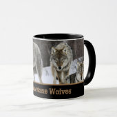 Yellowstone Wolves Coffee Mok Two-Tone (Voorkant rechts)