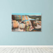 Yellowstone, WYView of Mammoth Hot Springs Canvas Afdruk (Insitu (Houten vloer))