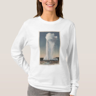 Yellowstone, WYView of Old Faithful Erupting T-shirt