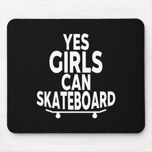 Yes Girls Can Skateboard - Funny Skateboarding Muismat (Voorkant)
