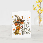 Yes I Can Drive A Stick Fall Halloween Soky Witch  Kaart (Gele Bloem)
