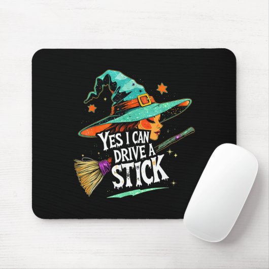 Yes I Can Drive A Stick Funny Halloween Witch Gift Muismat (Met muis)