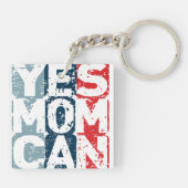 Yes Mom Can Sleutelhanger (Achterkant)