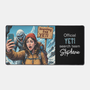 Yeti Bigfoot Sasquatch Selfie Bureaumat