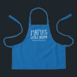 Yiayia's kleine helper Grieks gepersonaliseerd bla Schort<br><div class="desc">Het perfecte cadeau voor de favoriete kleine keukenhelpers van de yaya! Dit schattige blauwe pron met wit type zegt "Yiayia's kleine helper" en heeft ruimte voor een naam. Dit ontwerp coördineert met het "niemand kokt als de yiaya"collectie van geschenken en geschenken. Niemand kookt als een Griekse grootmoeder - maar de...</div>