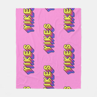 Yikes Words: Roze behang. Fleece Deken
