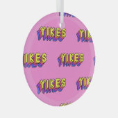 Yikes Words: Roze behang. Glas Ornament (Voorkant Rechts)
