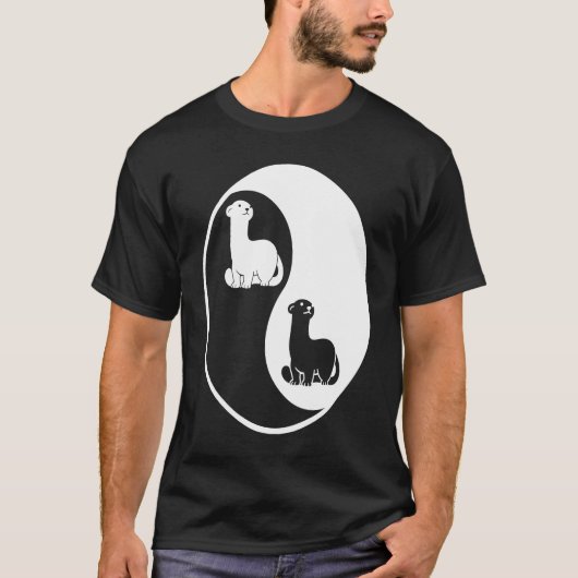 Yin and Yang ferrets on black background T-shirt (Voorkant)