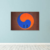 Yin and Yang Symbool, South Korea Canvas Afdruk (Insitu (Houten vloer))