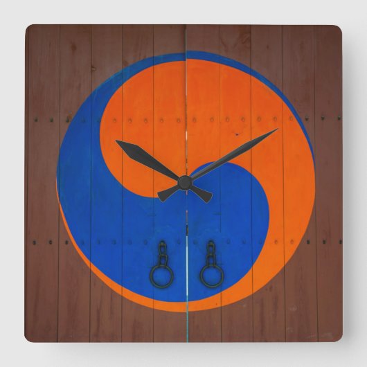 Yin and Yang Symbool, South Korea Vierkante Klok (Voorkant)