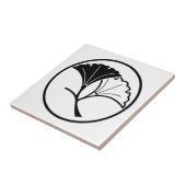 Yin en yang ginkgo bladeren in threadlike ring tegeltje (Zijkant)