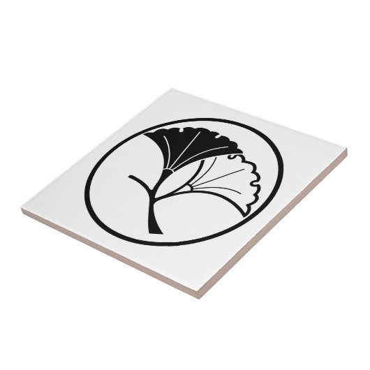 Yin en yang ginkgo bladeren in threadlike ring tegeltje (Zijkant)