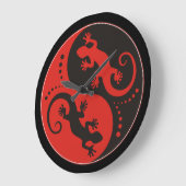 YIN & het zwarte rood van de Gekko's van YANG + uw Grote Klok (Hoek)