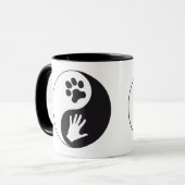 Yin und Yang mit Hand und Pfote Mok (Voorkant links)