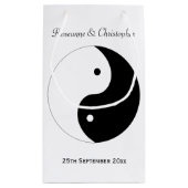 Yin Yang Black and White Wedding Klein Cadeauzakje (Achterkant)