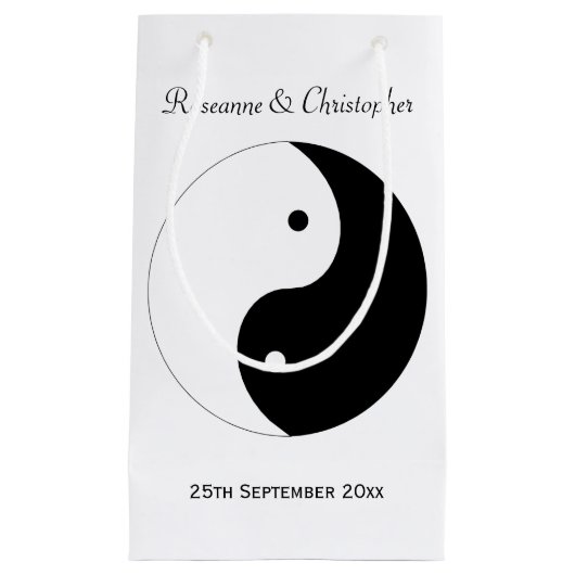 Yin Yang Black and White Wedding Klein Cadeauzakje (Voorkant)