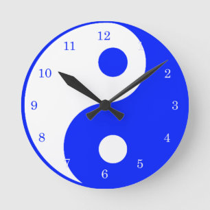 Yin Yang Blue en White Symbol Clock Ronde Klok