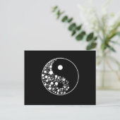 Yin Yang Circles Black and White Harmony Zen Gift Briefkaart (Staand voorkant)