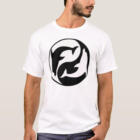 Yin Yang Dolphin T-Shirt (Voorkant)
