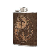 Yin Yang Dragons met een houten korreleffect Heupfles (Links)