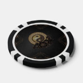 Yin yang het symbool dat staat voor evenwicht poker chips (Enkel)