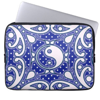 Yin Yang Laptop Sleeve