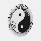 Yin & Yang met zwarte scrollers Keramisch Ornament (Rechts)