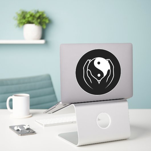 Yin Yang Sticker (Laptop op bureau)