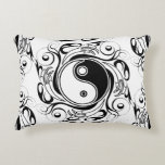 Yin & Yang Symbol Black and White Tattoo Style Accent Kussen<br><div class="desc">Decorative Ying Yang Symbol Psychedelic Black and White Tattoo Style Art Design. Originally created with Hi Quality Vector Graphic Art Copyright BluedakArt TheChameleonArt.</div>