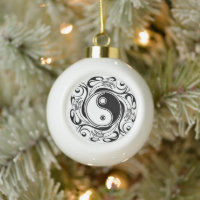 Yin & Yang Symbool Zwart en Wit Tattoo Stijl