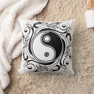 Yin & Yang Symbool Zwart en Wit Tattoo Stijl Kussen