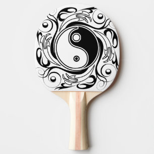 Yin & Yang Symbool Zwart en Wit Tattoo Stijl Tafeltennisbatje