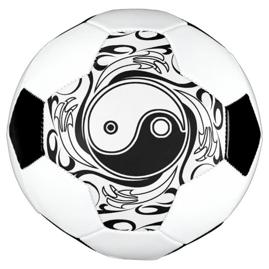 Yin & Yang Symbool Zwart-wit Tattoo Stijl Voetbal (Gedraaid)