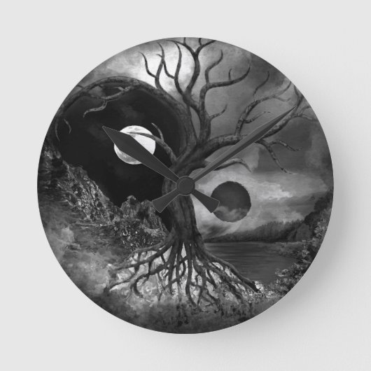 Yin Yang Tree Landscape Black and White Ronde Klok (Voorkant)