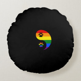 Yin-yang trots rond kussen