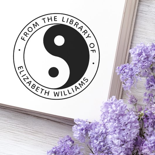 Yin yang uit de bibliotheek van boek aangepaste na zelfinktende stempel