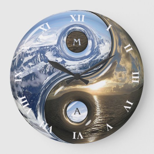 Yin Yang Zee Mountains met jouw monogram Grote Klok (Voorkant)