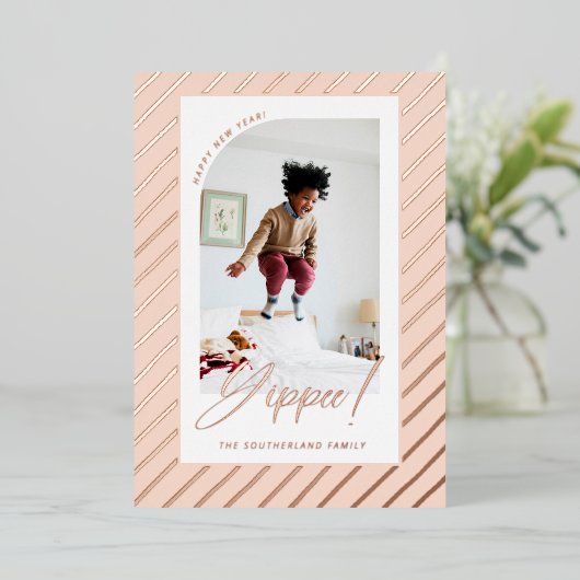 Yippee! Happy New Year Fun Modern Stripes Foto Folie Feestdagenkaart (Staand Voorkant)