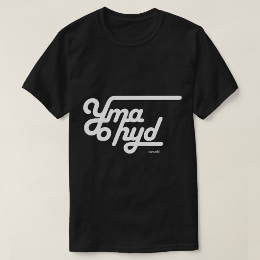 Yma o Hyd oud schooltypografisch ontwerp T-shirt (Design voorkant)